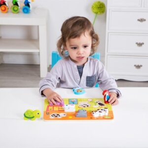 kid-playing with-puzzle