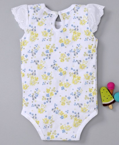 mothers-choice-flower-printed-onesie